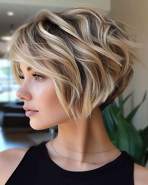 Woman Haircut With Bangs, Long Pixie Bob, Woman Hairstyles, Midlife Crisis, Bob Haircut For Fine Hair, Messy Short Hair, Edgy Short Hair, Long Pixie, Hair Design