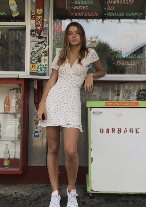 brandy melville white robbie wrap dress Brandy Melville Outfits, Brandy Melville, Global Dress, Wrap Dress Floral, Mode Vintage, Mode Inspiration, Looks Vintage, Choir, Cute Casual Outfits