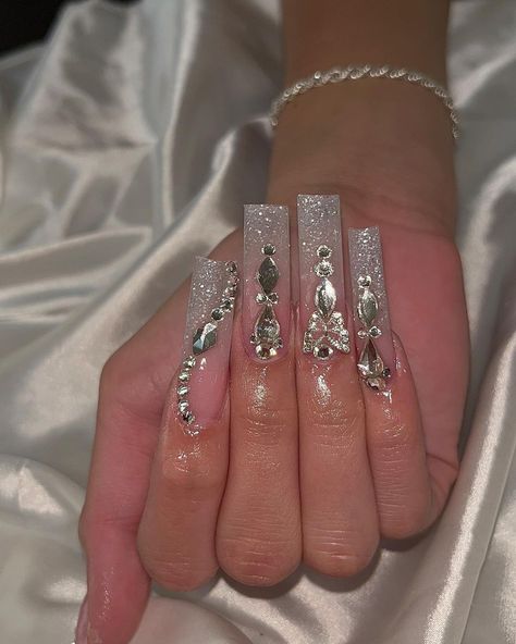 Sliver Quince Nails, Sliver White Nails, Quince Nails White And Silver, Quince Nails Silver, White And Silver Nails Square, Long Acrylic Nails Silver, Big Gem Nails, Silver Quince Nails, Prom Silver Nails