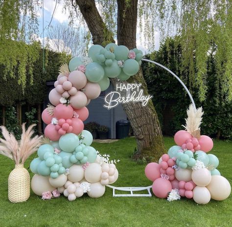 Balcony Balloon Garland, Birthday Decoration Balloons, Decoration For Party, 18th Birthday Decorations, Ring Decoration, Balloon Designs, Balloons Decoration, Baby Birthday Decorations, Simple Birthday Decorations