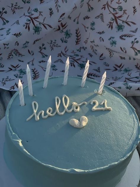 Hello 21 Birthday Cake, January Birthday Cake Ideas, 21st Birthday Instagram Story, Blue Birthday Party Aesthetic, 21sr Birthday Cakes, Hello 21 Birthday, 21st Bday Cake, 21st Birthday Wishes, Cake Designs For Girl