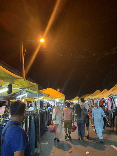 Roxas Night Market Davao, Night Market Aesthetic, Iligan City, Photo Fake, Boyfriend Hair, Dubai Photoshoot, Live Backgrounds, Friendship Photoshoot, Baguio City