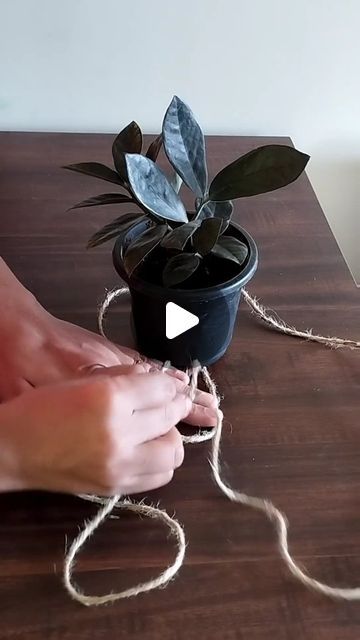 Rope knots for hanging planters, bottles etc Hanging Plant Rope Knot, Hanging Plants Rope Diy, Planter Hanging Ideas, Rope For Hanging Plants, Small Planters Diy, Plant Pot Hanging Ideas, Flower Pot Hanging Ideas, Twine Hanging Planter Diy, How To Hang Pots With Rope