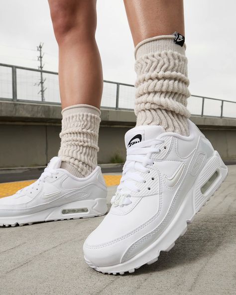 Nike Air Max 90 Women's Shoes. Nike.com Nike Air Max 90 Se, Nike Air Max 90 Women, Nike Air Max 90 White, Nike Air Force Max, All White Sneakers, Air Max 90 Women, Nike Golf Shoes, Nike Air Max White, White Nike Shoes