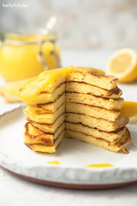 These creamy Ricotta Pancakes are a cross between a fluffy traditional pancake and a delicate crepe. Drizzled with wonderful lemon curd, they are out of this world delicious! Blueberry Oatmeal Pancakes, Pancakes For Dinner, Lemon Ricotta Pancakes, Flavored Toothpaste, Delicious Pancakes, Dutch Baby Pancake, Ricotta Pancakes, Blueberry Oatmeal, Oatmeal Pancakes