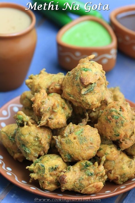 Methi Na Gota / Methi Pakoda. Most popular Gujarati tea time snack recipe.You will find this at every Gujarati home during winters and Gujarati weddings. Indian Snack Recipes At Home, Methi Recipes, Pakoda Recipe, Green Leafy Vegetables, Gujarati Cuisine, Gujarati Snacks, Desi Street Food, Pakora Recipes, Tea Time Food