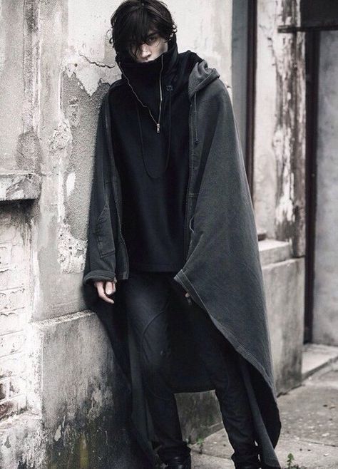 Goth Cyberpunk, Apocalypse Clothing, Apocalypse Fashion, Miles Mcmillan, Witch Hunter, Paperbag Hose, Urban Fashion Girls, Dystopian Fashion, Urban Wear Women