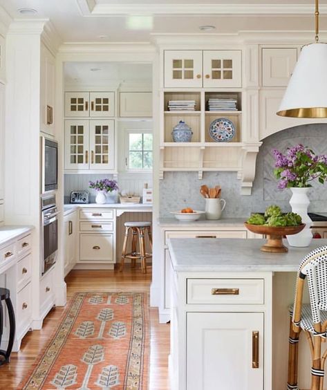 Modern Country Kitchen, Modern Country Kitchens, White Kitchen Design, Kitchen Farmhouse, Kitchen On A Budget, Modern Country, White Cabinets, My New Room, Apartment Therapy