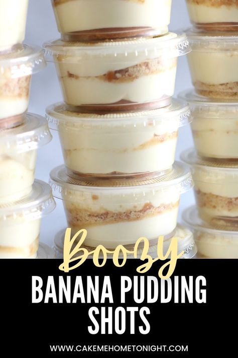 Banana Pudding Shots Alcohol, Banana Pudding Alcohol Drink, Boozy Banana Pudding, Banana Pudding Shots, Banana Pudding Moonshine Recipes, Booze Desserts, Liquor Desserts, Rum Chata Pudding Shots, Pudding Shots Alcoholic Easy