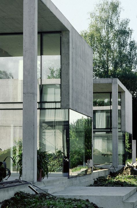 Concrete and glass combination architecture ITCHBAN.com // Architecture, Living Space & Furniture Inspiration #10 Bali Villa, Concrete Houses, Concrete Architecture, Concrete Building, Three Women, Glass Walls, Concrete House, Glass Facades, Alvar Aalto