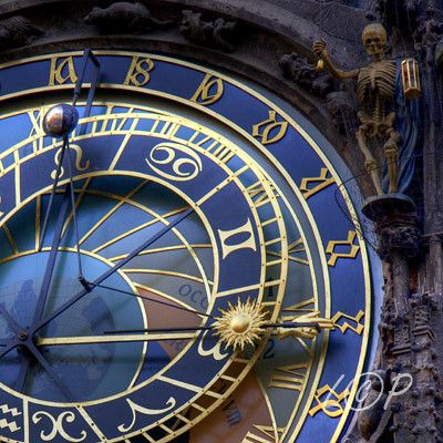 Blue Alchemy Aesthetic, Blue Clock Aesthetic, Gold Blue Aesthetic, Time Aesthetic Clock, Gold And Blue Aesthetic, Blue Gold Aesthetic, Blue And Gold Aesthetic, Alchemy Aesthetic, Aesthetic Clocks