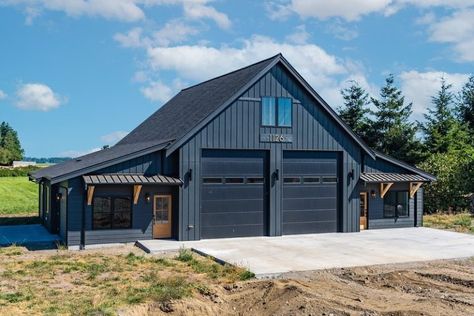 Horizontal Siding, Shop With Living Quarters, Garage With Living Quarters, Side Patio, Oversized Garage, Barn Plan, Barn Style House Plans, Barn Garage, Garage House Plans