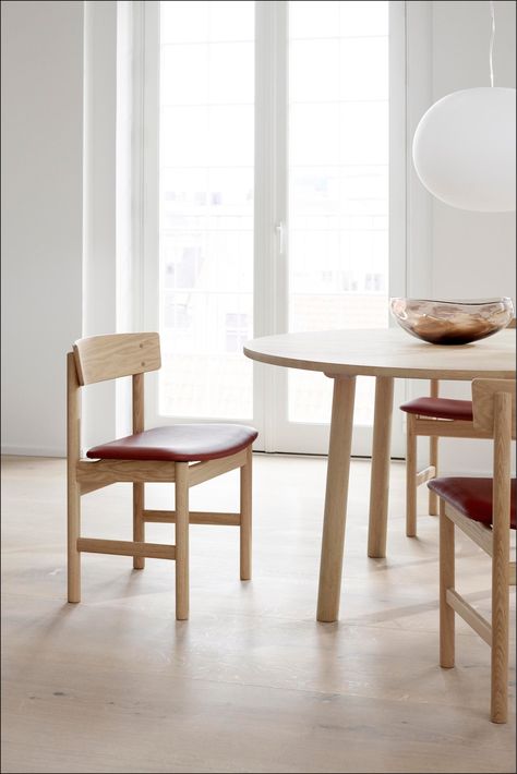 Borge Mogensen Chair, Plank Table, Solid Oak Table, Heirloom Furniture, Borge Mogensen, Eco Friendly Furniture, Stools With Backs, High Stool, Oak Table