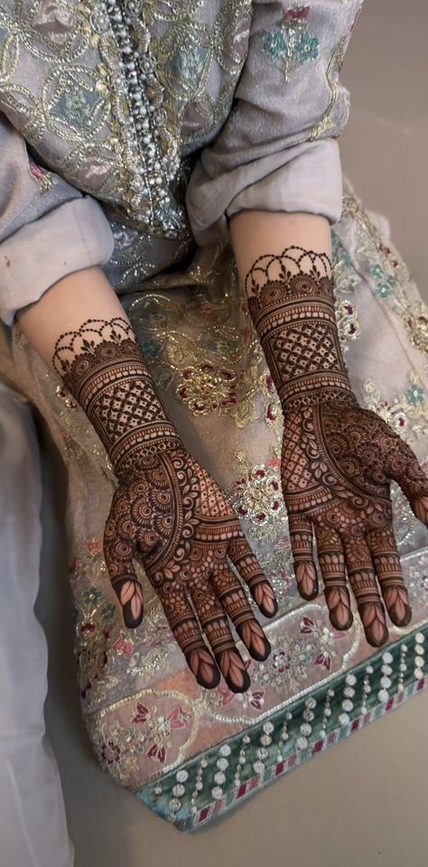 henna tattoo henna designs henna henna tattoos henna tattoo designs henna hand henna design henna tattoo design henna tattoos designs hennas hennas tattoo henna hands henna brows hennas designs henna designs easy henna haarfarbe henna brow mehndi design henna kleid henna abend kleid simple mehndi design henna augenbraue henna haarfarbe dm henna abend bridal mehndi design henna designs easy mehndi design henna design simple mehndi design henna back hand mehndi design bridal mehndi design henna ta Full Hand Mehndi Designs Bridal Front And Back, Front Hand Mehendi Bridal, Henna Designs Full Hand Simple, Front Hand Mehndi Designs Indian, Mahendi Full Hand Design, Mehedi Design Full Hands, Full Mendhi Hand, Mehndi Design For Full Hand, Mehndi Designs Front Hand Right Hand