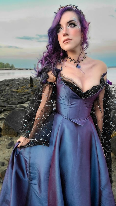 Fete du Fae ball gown Peacock Dresses, Fae Ball, Fantasy Ball, Ball Costume, Cassie Howard, Peacock Dress, Dresses Aesthetic, Fantasy Dresses, A Court Of Mist And Fury