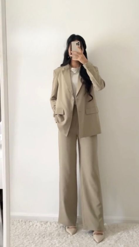 Korean Yn Outfit, Time Capsule Outfit Ideas, Matching Business Outfits, Professional Outfits Hijab, Korean Work Style, Work Outfits Korean Style, Business Professional Outfits Aesthetic, Professional Aesthetic Outfit, Outfit Sets Aesthetic