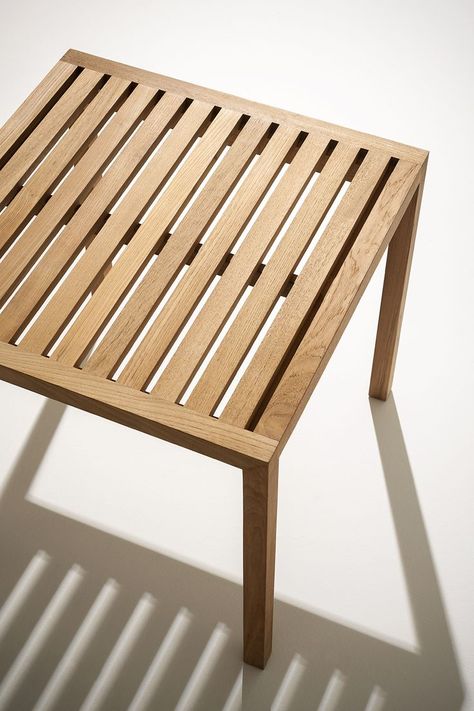 The simplicity balanced by function: PLAZA is a collection of outdoor tables and bar tables with clean and perfect forms that enhance the value and the texture of wood. Thanks to their small dimensions, PLAZA tables are suitable for contract areas and metropolitan terraces and balconies in moderate-size houses. #rodadesign #beoutdoor #italianoutdoorlifestyle #design #outdoorlifestyle #outdoordesign #italianbrand #outdoorfurniture #italiandesign #outdoordecor #garden #landscape #landscapedesign Picnic Table Design, Texture Of Wood, Outdoor Wood Table, Small Outdoor Table, Terrace Furniture, Garden Tables, Door Table, Bar Tables, Garden Landscape