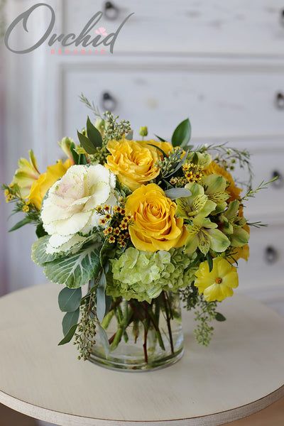 Yellow Flower Arrangements, Golden Roses, White Cabbage, Small Flower Arrangements, White Flower Arrangements, Green Wedding Flowers, Get Well Flowers, Green Hydrangea, Seeded Eucalyptus