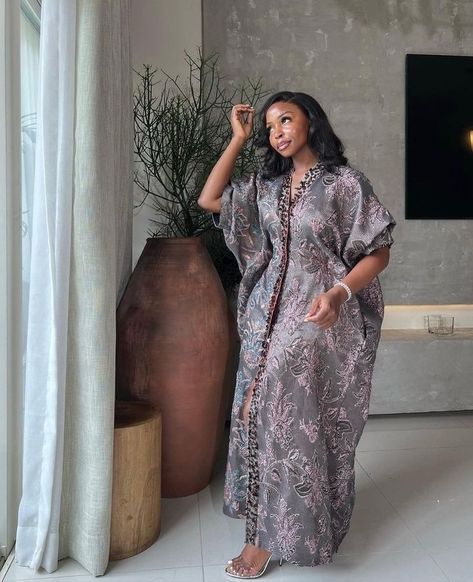 African Kaftan Dress, Boubou Gown, Nigerian Traditional Dresses, Owambe Styles, Nigerian Dress Styles, Bubu Dress, African Kaftan, Nigerian Outfits, Bubu Gown Styles