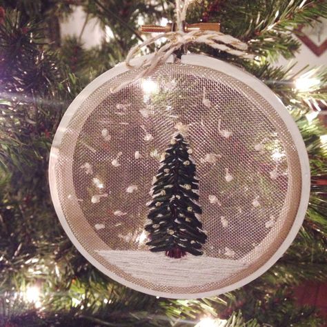 Embroidered Christmas Tree Ornament // fieldsofknots.etsy.com Embroidered Christmas Tree, Christmas Tree Snow, Embroidery Ornaments, Embroidered Christmas, Celebration Ideas, Christmas Embroidery, Snow Globe, Christmas Tree Ornament, Tree Ornament