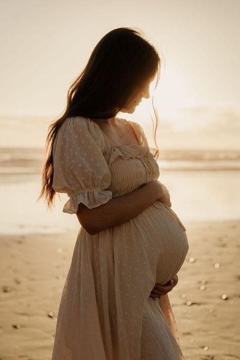 Maternity Dress Flowy, Mommy Maternity Pictures, Pregnancy Dresses For Photoshoot, Maternity Photography Backyard, India Earl Maternity Shoot, White Dress Ocean Photoshoot, Maternity Shoot Ideas Family, Maternity Shoot Ideas Outdoor Poses, Maternity Photography Joshua Tree