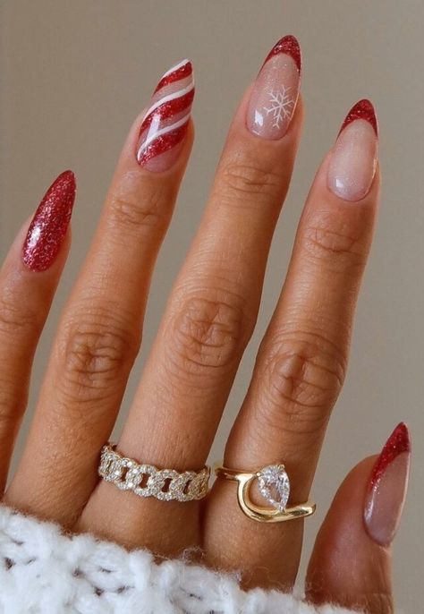 Christmas Nails Acrylic Almond Red, Christmas Acrylics Red, Winter Nail Ideas Red, Christmas Acrylics Almond, Christmas Almond Nails Red, Almond Shaped Holiday Nails, Red Nail Designs Almond Shape, Red Nail Christmas Designs, Almond Elegant Nails