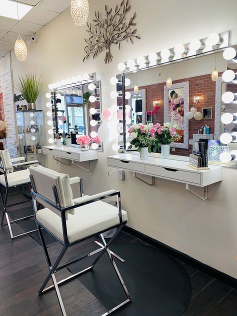 Makeup Station In Salon, Vanity Ideas Salon, Make Up Suite Decor, Backdrop For Makeup Studio, Makeup Studio Interior Design Ideas, Lash And Makeup Studio, Nails And Makeup Studio Ideas, Salon Interior Design Makeup, Makeup Store Ideas