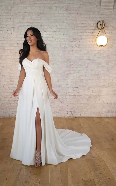 Wedding Dress For Dancing, Wedding Dress Big Bust, Dress For Dancing, Stella York Bridal, Plain Wedding Dress, Wedding Dresses Sweetheart Neckline, Stella York Wedding Dress, Big Wedding Dresses, Off Shoulder Wedding Dress