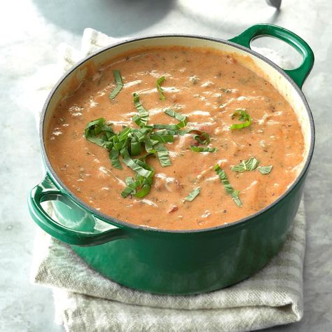 Creamy Herbed Tomato Soup Exps Ssbz18 38577 C03 13 1b 1 Best Tomato Soup, Quick Soup Recipes, Quick Soup, Cheeseburger Soup, Ham And Beans, Savory Herb, Baked Potato Soup, Autumn Recipes, Turkey Soup