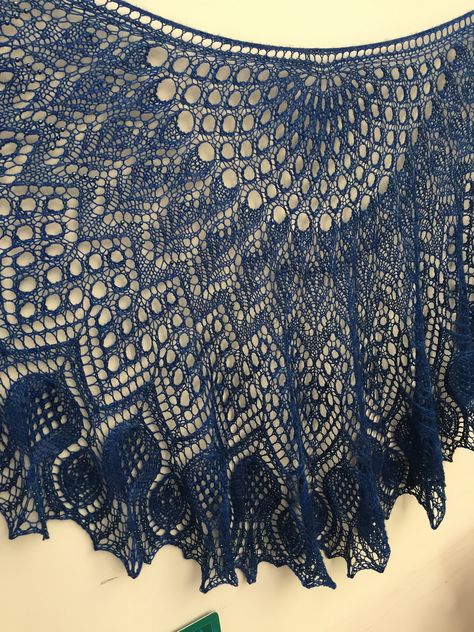 Lace Shawl Pattern, Advanced Knitting, Knitting Paterns, Crochet Shawls And Wraps, Lace Knitting Patterns, Shawl Knitting Patterns, Shawl Patterns, Easy Knitting Patterns, Crochet Diy