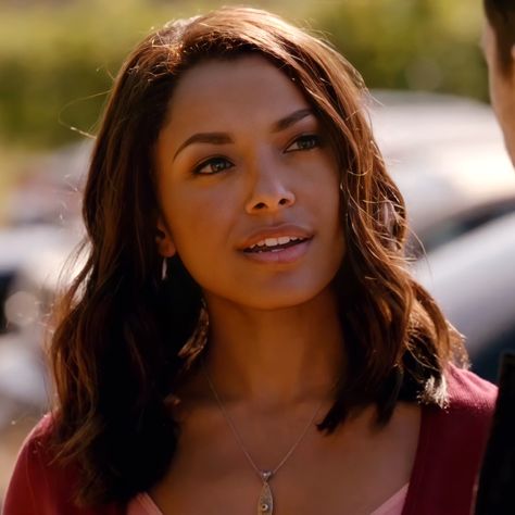 #bonniebennett #tvd Bonnie Vampire Diaries, Bonnie Bennet, Katerina Graham, Elijah Mikaelson, The Vampire Diaries 3, Kat Graham, Bonnie Bennett, Vampire Diaries Cast, Original Vampire