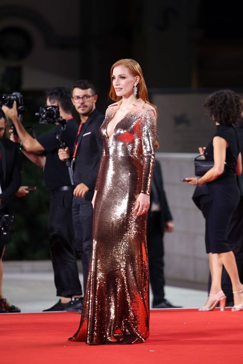 Jessica Chastain Body, Festival 2023, Beautiful Red Hair, Red Gowns, Jessica Chastain, International Film Festival, Fabulous Fashion, Beautiful Gowns, Korean Beauty