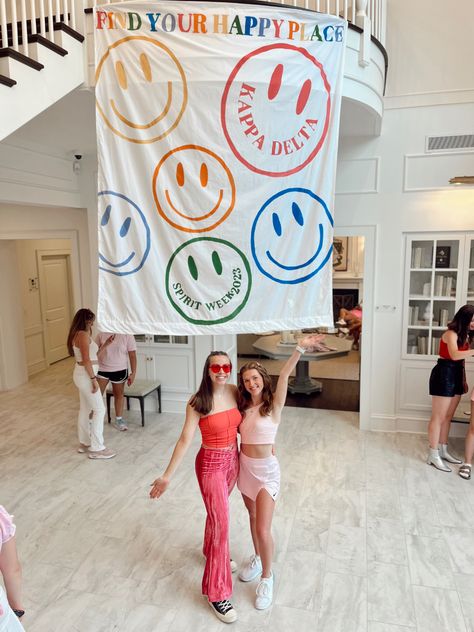 Sorority Sheet Banners, Sorority Banner Ideas Work Week, Sorority Banners Recruitment, Sorority Spirit Week Themes, Sisterhood Activities Sorority, Sorority Recruitment Banners, Sorority Sisterhood Events, Sorority Banner Ideas, Work Week Themes Sorority