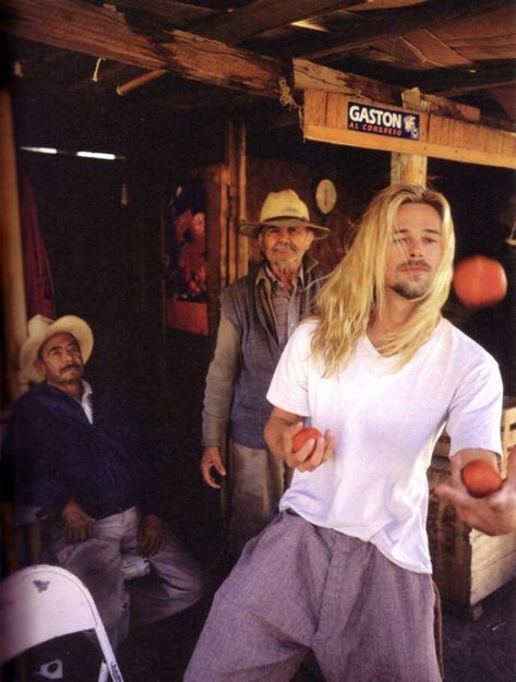 Brad Pitt Long Hair, Lestat And Louis, Mark Seliger, Estilo Hippie, Start Ups, Angelina Jolie, Jennifer Aniston, Brad Pitt, Celebrities Male