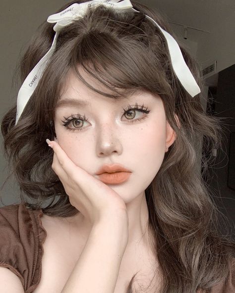 Hairstyle For Bridal, Cute Doll Makeup, Bambi Beauty, Bambi Makeup, Juda Hairstyle, Brown Makeup Looks, Soft Girl Makeup, Asian Makeup Looks, Makeup Face Charts