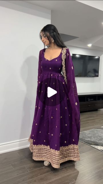 Ankita Bhardwaj on Instagram: "Anarkali era 🤞🏽

Suit from @kadhaeeghar 

#indianwedding #indianwear" Trendy Anarkali Designs, Indian Anarkali Suits, Anarkali Designs, Indian Anarkali, Anarkali Suit, Anarkali Suits, Indian Wear, Anarkali, Indian Wedding