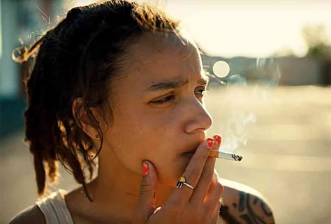 Sasha Lane, Cool Attitude, American Honey, Good Movies On Netflix, The Best Films, Netflix Movies, Good Movies To Watch, Dvd Blu Ray, Film Stills