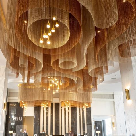 Ceiling Draping, Fabric Ceiling, Lobby Interior Design, Lobby Interior, Ceiling Ideas, Ceiling Installation, Lobby Design, Salou, Restaurant Interior Design