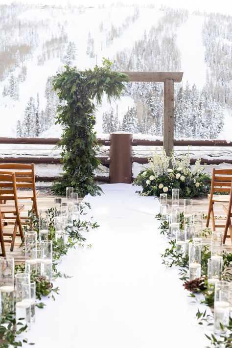 Pine Arch Wedding, Christmas Wedding Arbor Ideas, Winter Ceremony Arch, Wedding Aisle Decorations Winter, Winter Wedding Eucalyptus, December Wedding Arch, Winter Wedding Alter Decor, Winter Wedding Arbor Ideas, Farmhouse Winter Wedding