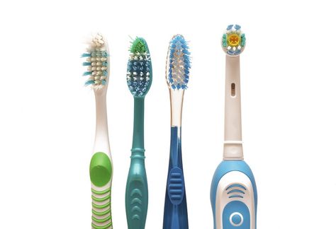 Should people use manual or electric toothbrushes? The effectiveness of each toothbrush ultimately depends on the person using it. Care Package Baby, Tooth Enamel, Manual Toothbrush, Dental Procedures, Pediatric Dentistry, Baby Care Tips, Soft Toothbrush, Dental Hygiene, Electric Toothbrush