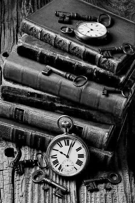 The Books and the Keys that Open the Time Circles Dark Academia Pictures, Famous Photographs, Steampunk Wings, Trick Pictures, Dave Eggers, Royal Core, Royal Aesthetic, Ancient Books, Vintage Phones