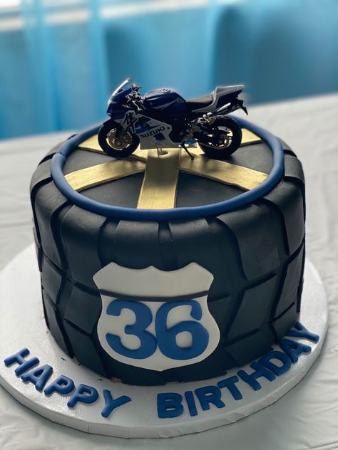 Motor Bike Cakes For Men, Cake For Bike Lover, Birthday Cake For Bike Lover, Bike Cake Design, Birthday Cake Motorcycle, Bike Theme Cake, Motor Bike Cake, Bike Birthday Cake, Moto Cake