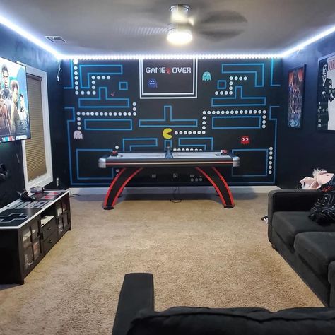 Game Room Black Wall, Game On Room Ideas, Playroom Video Game Area, Video Game Room Paint Ideas, Older Kid Game Room, Home Arcade Room Ideas Modern, Nintendo Gaming Room, Tech Bedroom Ideas, Gaming Accent Wall