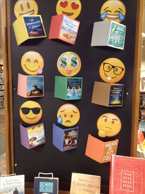 School Library Bulletin Board Ideas, Library Bulletin Board Ideas, School Library Posters, Back To School Library, Middle School Library, School Library Book Displays, School Library Bulletin Boards, Reasons To Read, School Library Decor