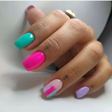 Chic Short Gel Nails - Radiant Summer Pink Designs Summer Nails 2023 Color Trends, Nails 2023 Color Trends, Summer Nails Coffin, Summer Nails 2023, Multicolored Nails, Summer Gel Nails, Finger Nail Art, Trendy Nail Art Designs, Short Square Acrylic Nails