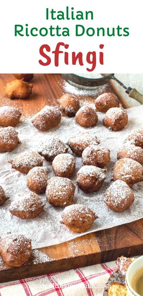 Ricotta Zeppole, Italian Donuts Bomboloni, Sfingi Recipe, Crostoli Recipe Italian, Ricotta Donuts Recipe, Sicilian Dessert Recipes, Italian Baked Goods, Italian Donuts Recipe, Sicilian Desserts