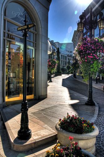 Los Angeles Wallpaper, Rodeo Drive Beverly Hills, Los Angeles Aesthetic, Los Angeles Street, Los Angeles Travel, Rodeo Drive, Beverly Hills California, City Of Angels, Dream City