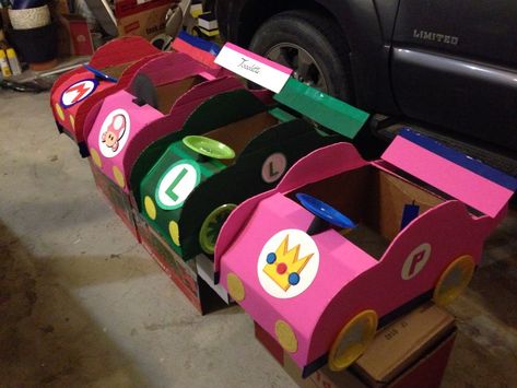 Mario Cart Out Of Cardboard, Cardboard Box Mario Kart, Mario Cart Box Car, Princess Peach Box Car, Mario Kart Box Car Diy, Mario Kart Box Car, Princess Peach Kart, Mario Box Car, Princess Peach Cardboard Car