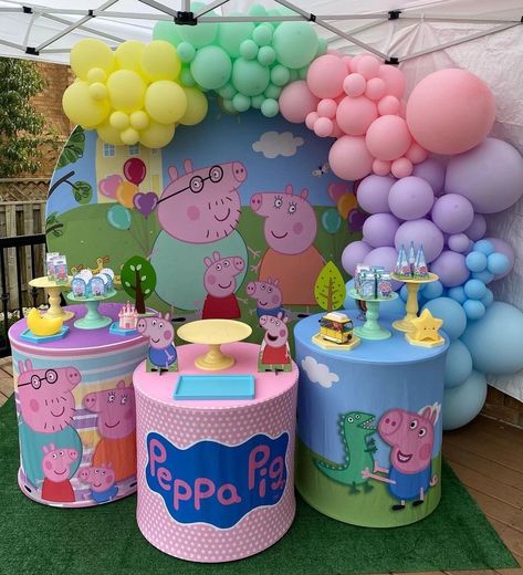 Peppa Pig Birthday Decoration Ideas, Peppa Pig Decorations Ideas, Peppa Pig 3rd Birthday Party, Peppa Birthday Party, 30th Birthday Background, Peppa Pig Party Ideas, George Pig Birthday Party, Peppa Pig Birthday Party Ideas, Bolo Da Peppa Pig