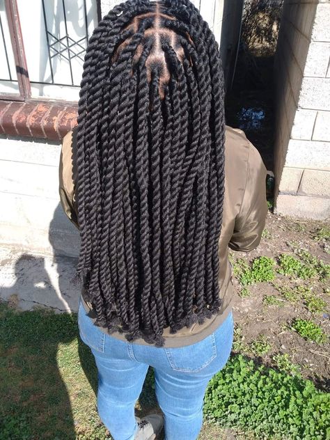 Yarn Wool Hairstyles, Brazilian Wool Styles For Ladies, Styles For Brazilian Wool, Hairstyles With Brazilian Wool Braids, Brazilian Braids Hairstyles, Twisting With Brazilian Wool, Twists With Brazilian Wool, Brazilian Wool Hairstyles Braids Short, Brazilian Wool Hairstyles Twist Short